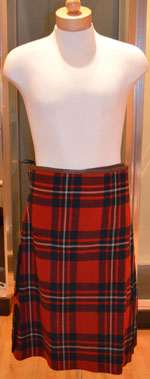 wool%20and%20cotton%20kilt%20with%20a%20red%20and%20green%20MacGregor%20tartan